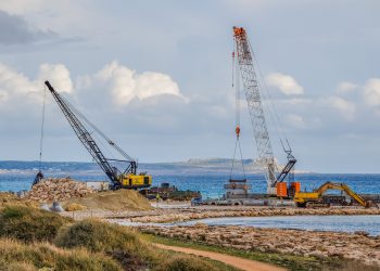 A Complete Guide to Crane Rental 101