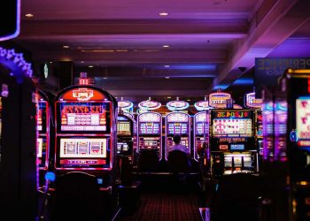 Play At Reputable Online Slots Site With These Tips