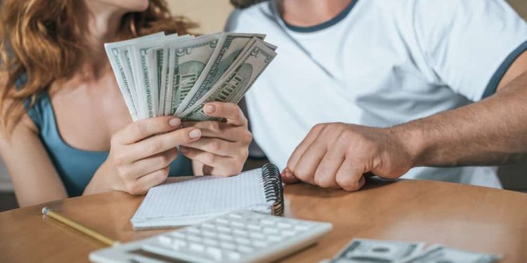 Questions About Finances to Ask Before Getting Married