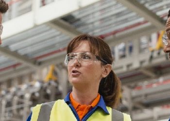 Tips to Help You Easily Shift From an Employee to an Employer