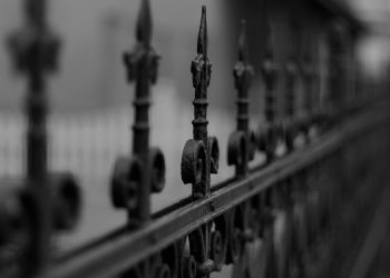 A Look at Different Kinds of Security Fencing:  Which is Right for Your Needs?