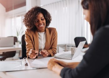 Reasons You Should Open a Service-based Business: Tips for Entrepreneurs