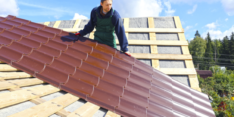 The Pros and Cons of Different Types of Roofing Materials