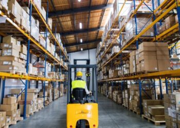 Types of Equipment Used in Warehouses