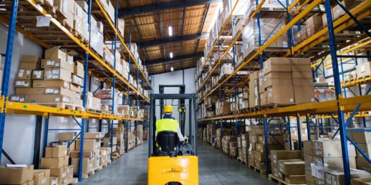 Types of Equipment Used in Warehouses