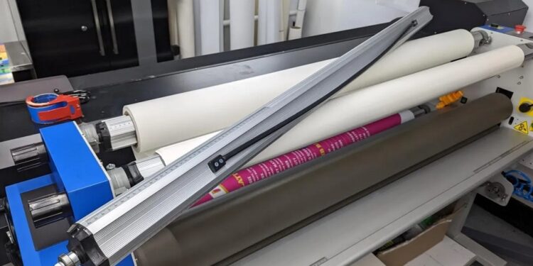 The Essential Guide To Choosing The Best Laminating Equipment For Your Business Needs